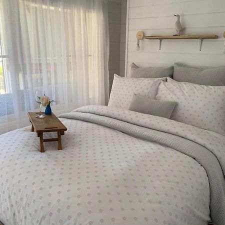The Wandering Duck - Heritage Tiny House Strahan Dış mekan fotoğraf