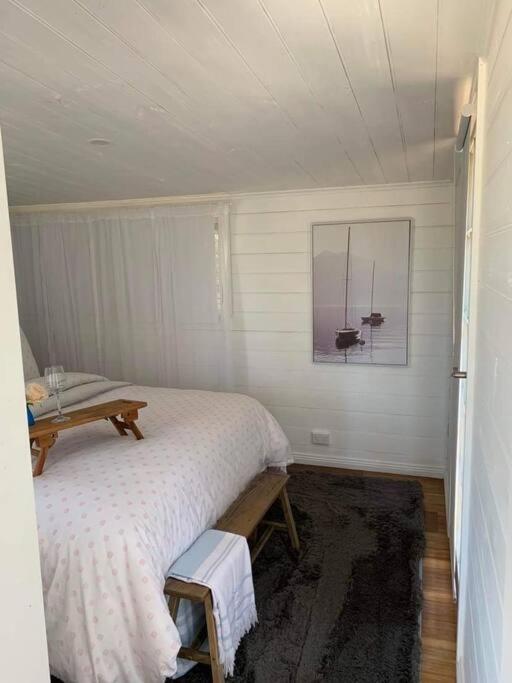 The Wandering Duck - Heritage Tiny House Strahan Dış mekan fotoğraf